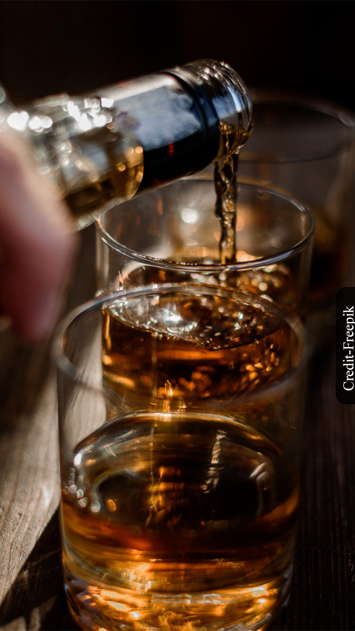 किन लोगों के लिए फायदेमंद है एल्कोहॉल?