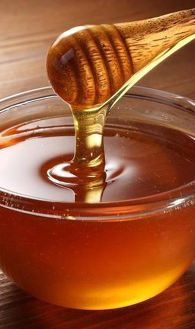 शहद कब खाएं, कब खाने से बचें