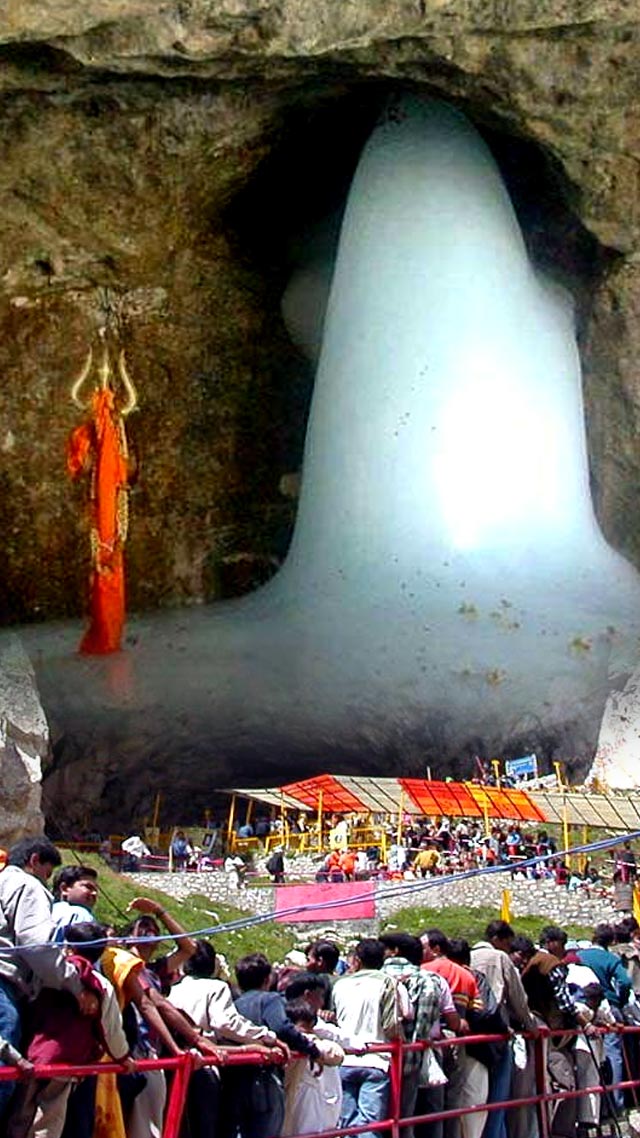 अमरनाथ यात्रा में श्रद्धालुओं का सैलाब