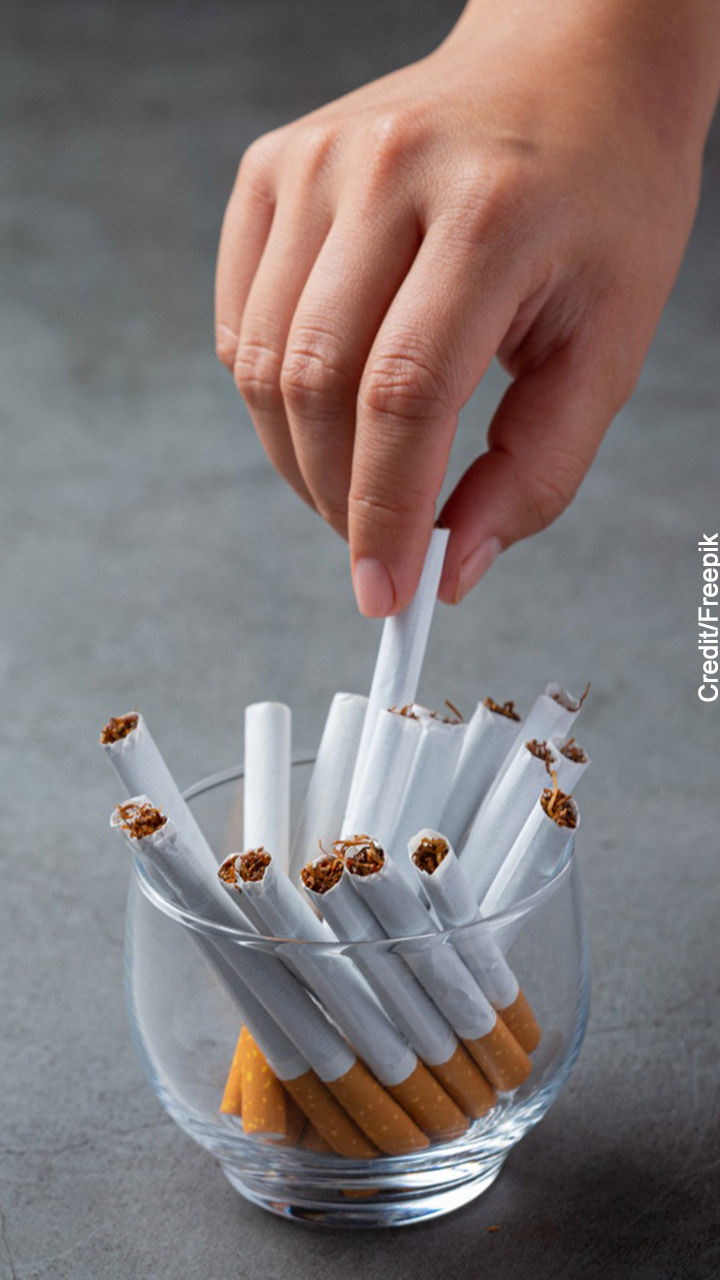 how many sleeves of cigarettes can you bring to uk How Many Cigarettes Are in a Pack?