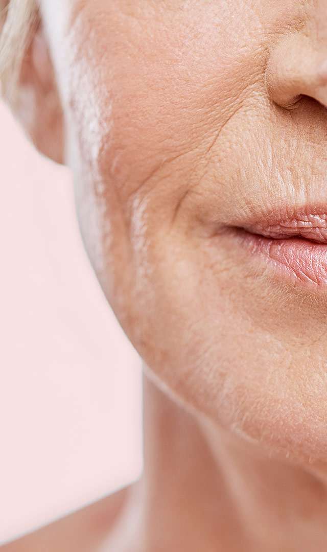 ನೀವು ಯಂಗ್ ಆಗಿ ಕಾಣಬೇಕೆಂದರೆ ಅನಾರೋಗ್ಯಕರ ಆಹಾರದಿಂದ ದೂರವಿರಬೇಕು.