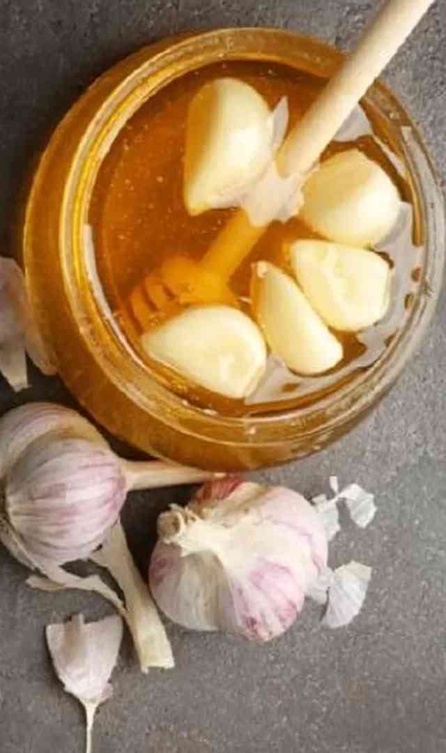 ಖಾಲಿ ಹೊಟ್ಟೆಯಲ್ಲಿ ಎಷ್ಟು ಪ್ರಮಾಣದಲ್ಲಿ ಬೆಳ್ಳುಳ್ಳಿ ಸೇವಿಸಬೇಕು?