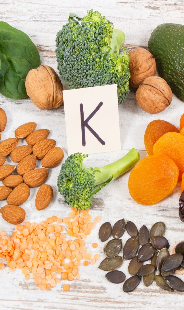 ಪ್ರತಿನಿತ್ಯ ಸೇವಿಸಬೇಕಾದ 7 ಆಹಾರ ವಸ್ತುಗಳು