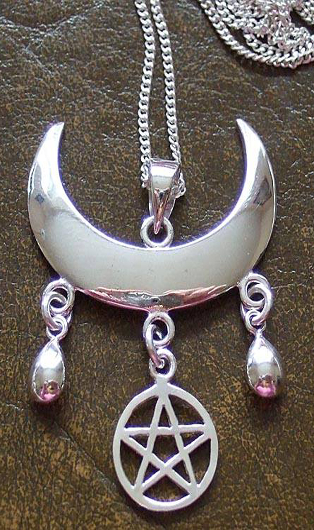 ಬೆಳ್ಳಿ ವಸ್ತು ಕಪ್ಪಗಾಗಿದ್ದರೆ ಬಿಳಿ ಮಾಡಲು ಟಿಪ್ಸ್