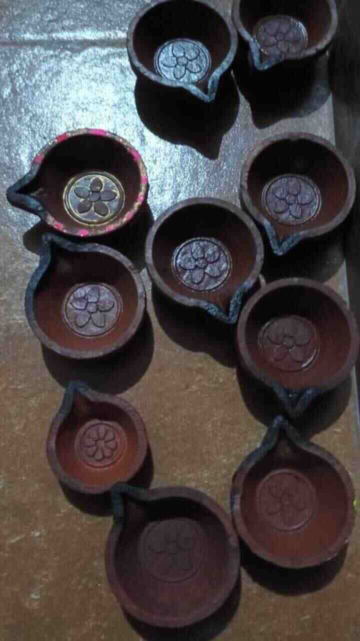 ದೀಪಾವಳಿ ಹಣತೆಯನ್ನು ತೊಳೆಯಲು ಈ ಟಿಪ್ಸ್ ಬಳಸಿ