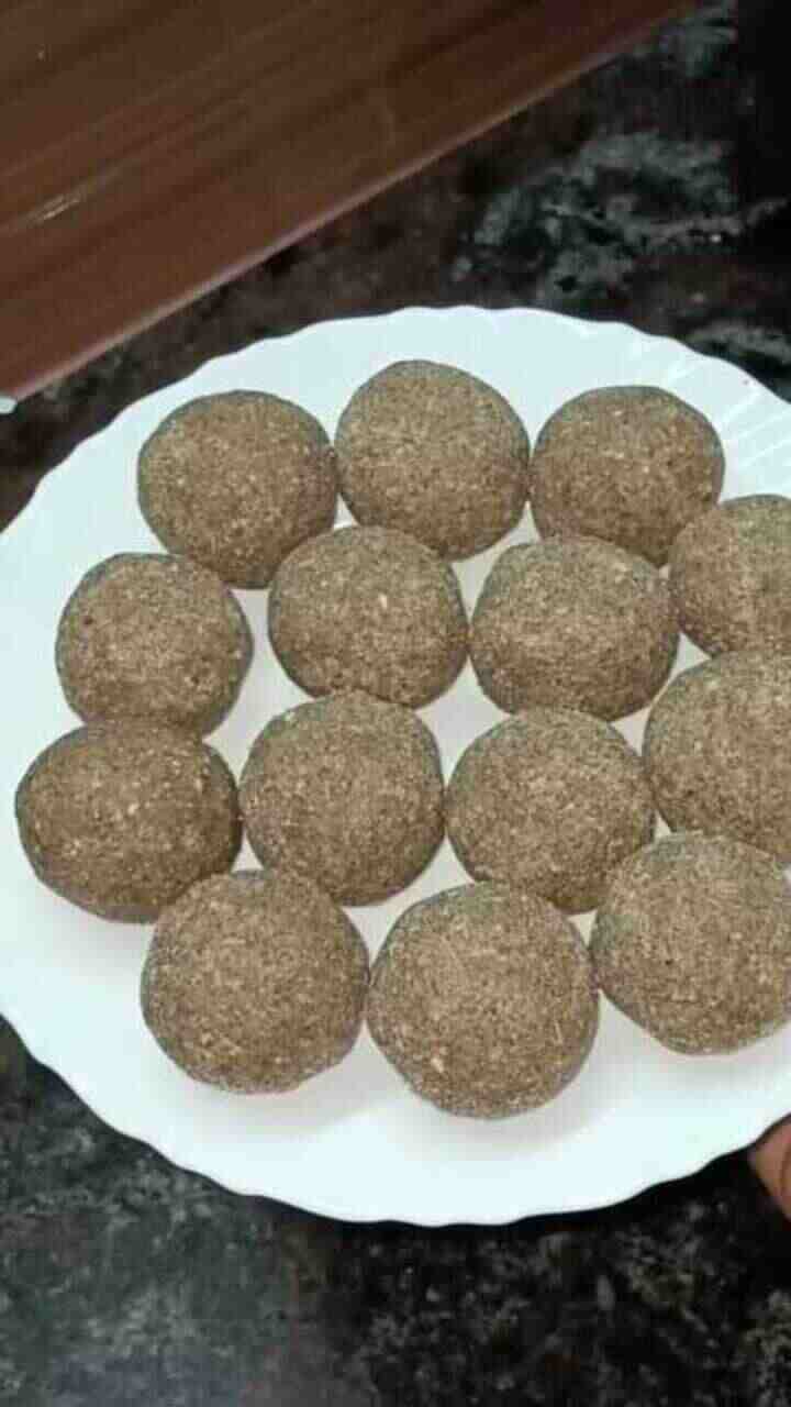 Ragi laddu