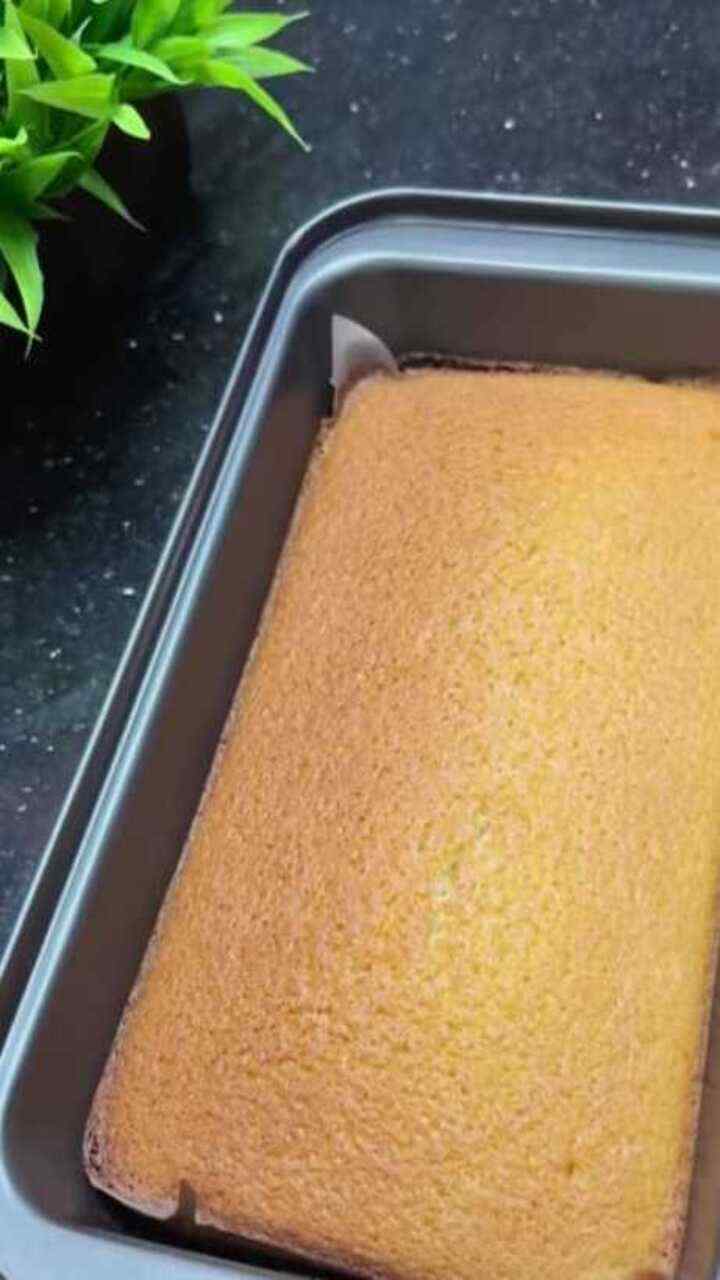 ಬಿಸಿ ಬಿಸಿ ಮಿಲ್ಕ್ ಕೇಕ್ ಮಾಡುವ ವಿಧಾನ