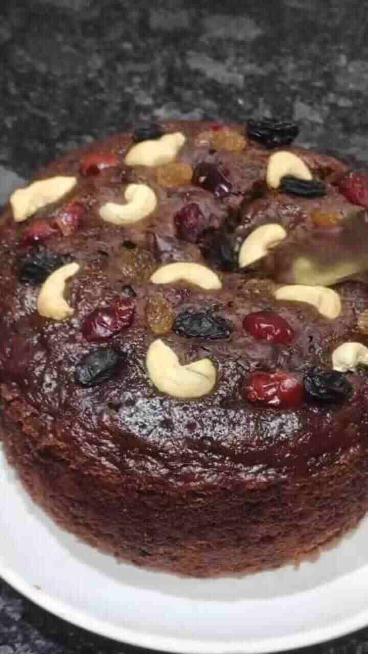 ಓವನ್ ಇಲ್ಲದೇ ಪ್ಲಮ್ ಕೇಕ್ ಮಾಡುವ ವಿಧಾನ