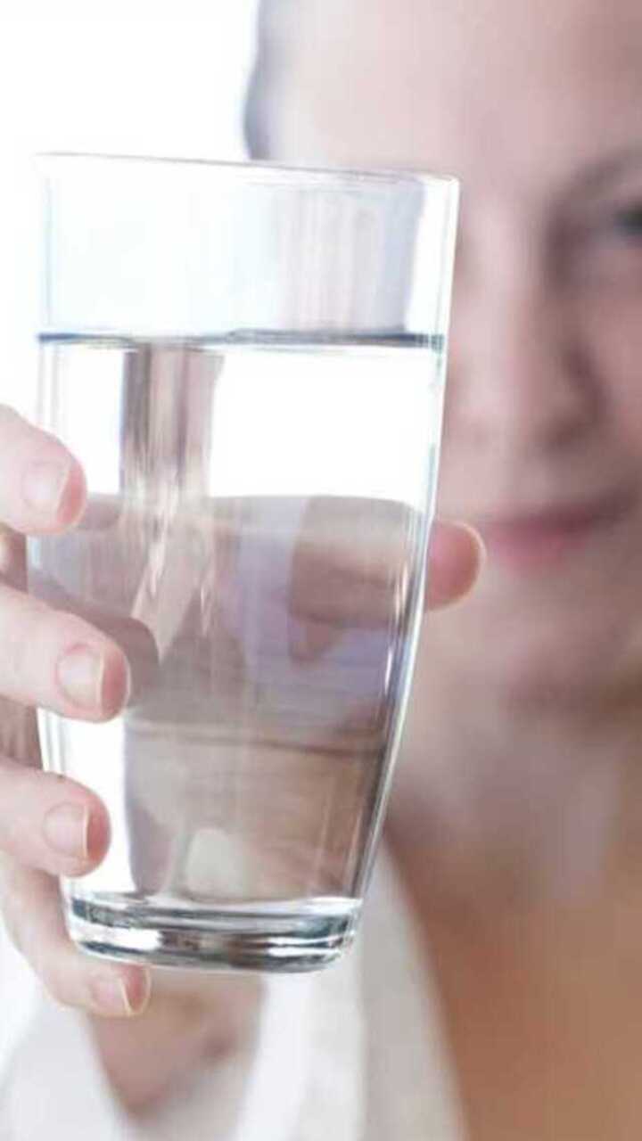 Daily water intake by age