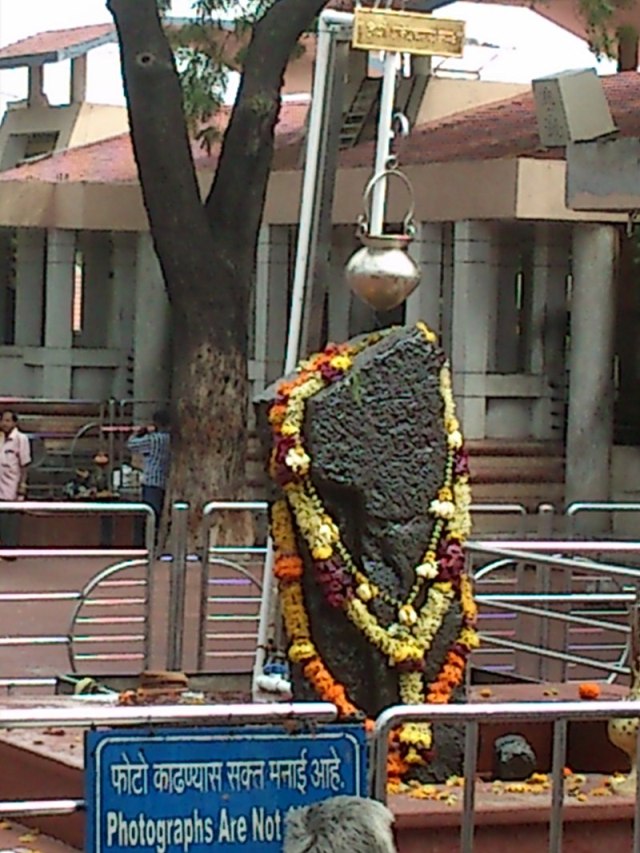 ಈ ದೇವಾಲಯದಲ್ಲಿ ಬಾಗಿಲೇ ಇಲ್ಲ, ಆದ್ರೂ ಕಳ್ಳತನವಾಗಲ್ಲ!