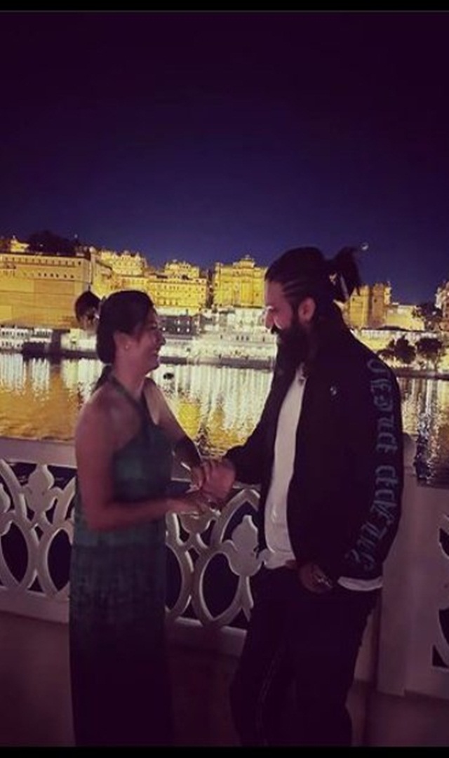 ಯಶ್-ರಾಧಿಕಾ ವ್ಯಾಲೆಂಟೈನ್ಸ್ ಡೇ