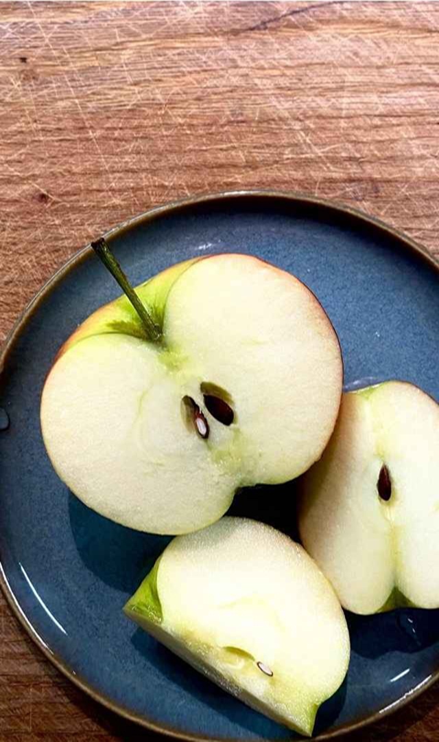 ಆಪಲ್ ಬೀಜ ಸೇವನೆ ಅಪಾಯಕಾರಿಯೇ?