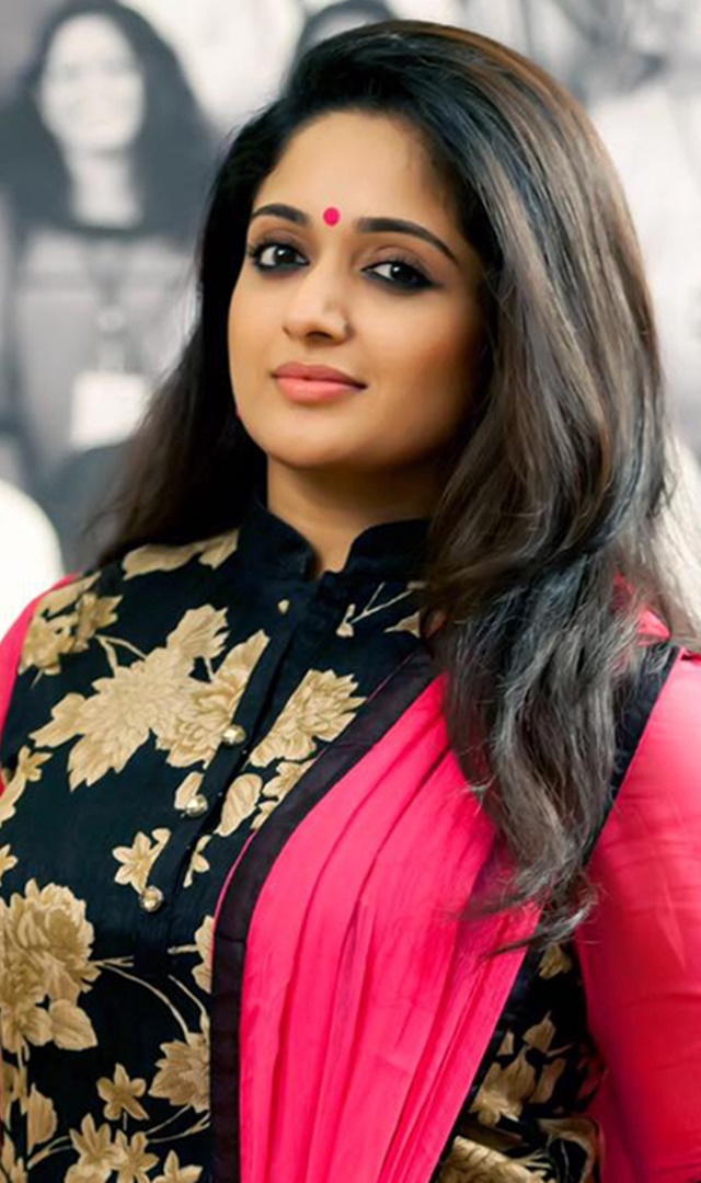 ദിലീപും കാവ്യയും തമ്മില്‍ എത്ര വയസ്സിന്റെ വ്യത്യാസമുണ്ട്?