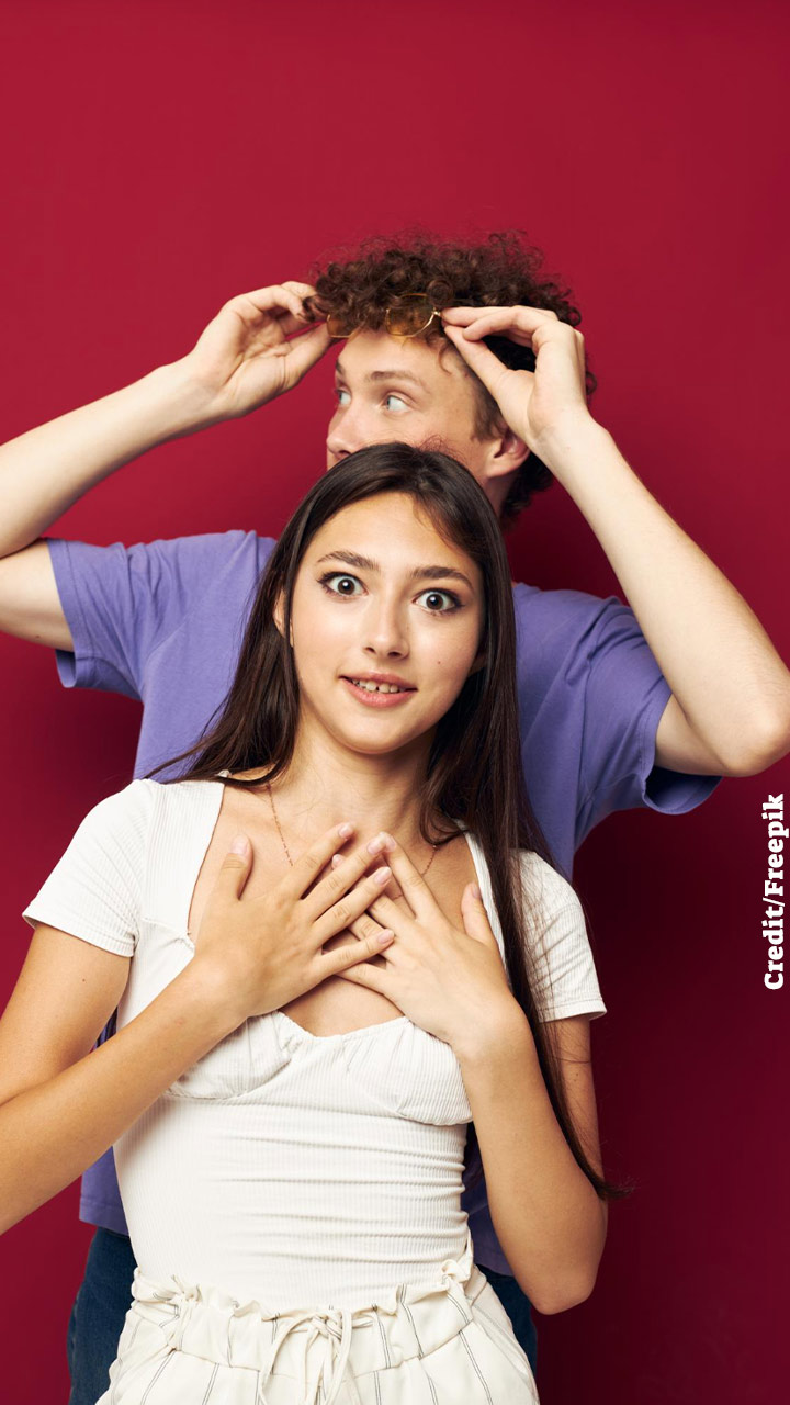 आपण आपल्या भावना दुसऱ्या व्यक्तीसोबत शेअर कराव्यात की नाही?