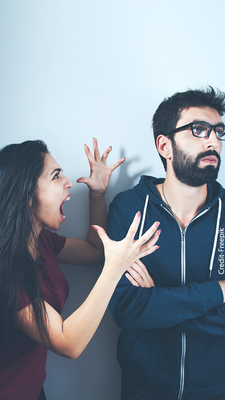 जर तुमचा जोडीदार तुम्हाला अपमानास्पद वागणूक देत असेल तर काय करावे?