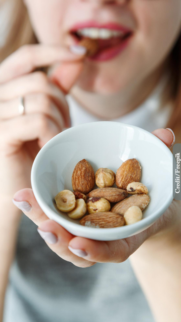 आळस दूर करण्यासाठी हे ड्रायफ्रूट्स खा