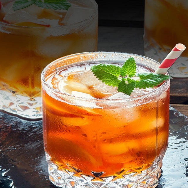 वजन झपट्याने कमी करायचं असेल तर ट्राय करा Iced tea