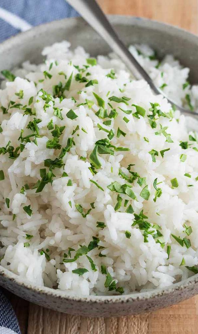 வயிறு நிரம்ப சாதம் சாப்பிடுவது நல்லதா? அளவாய் சாப்பிடுவது நல்லதா?