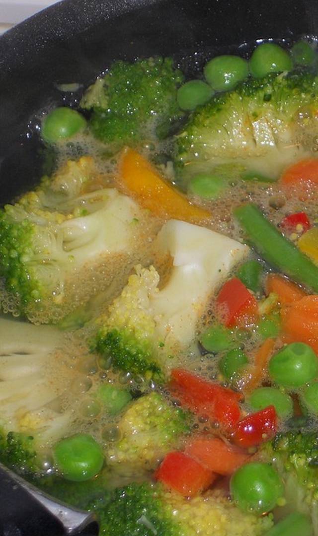 ఉడికించిన కూరగాయలు ఎందుకు తినాలో తెలిపే 8 ప్రధాన కారణాలు