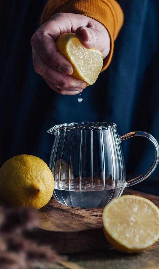 ఉదయాన్నే గోరువెచ్చని నీటిలో నిమ్మరసం కలుపుకుని తాగితే?