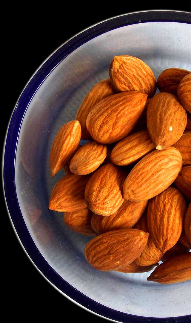 ఉదయాన్నే ఖాళీ కడుపుతో నానబెట్టిన బాదం పప్పులు తింటే?